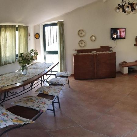 Vila Casa Vacanza Etna Evergreen Piedimonte Etneo Exteriér fotografie